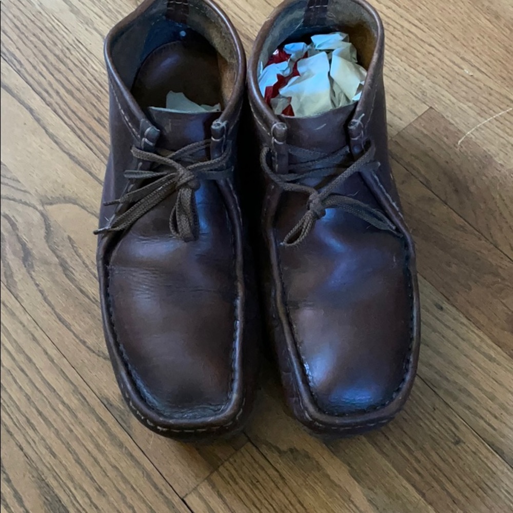 Clarks Wallabee Beeswax Brown Leather